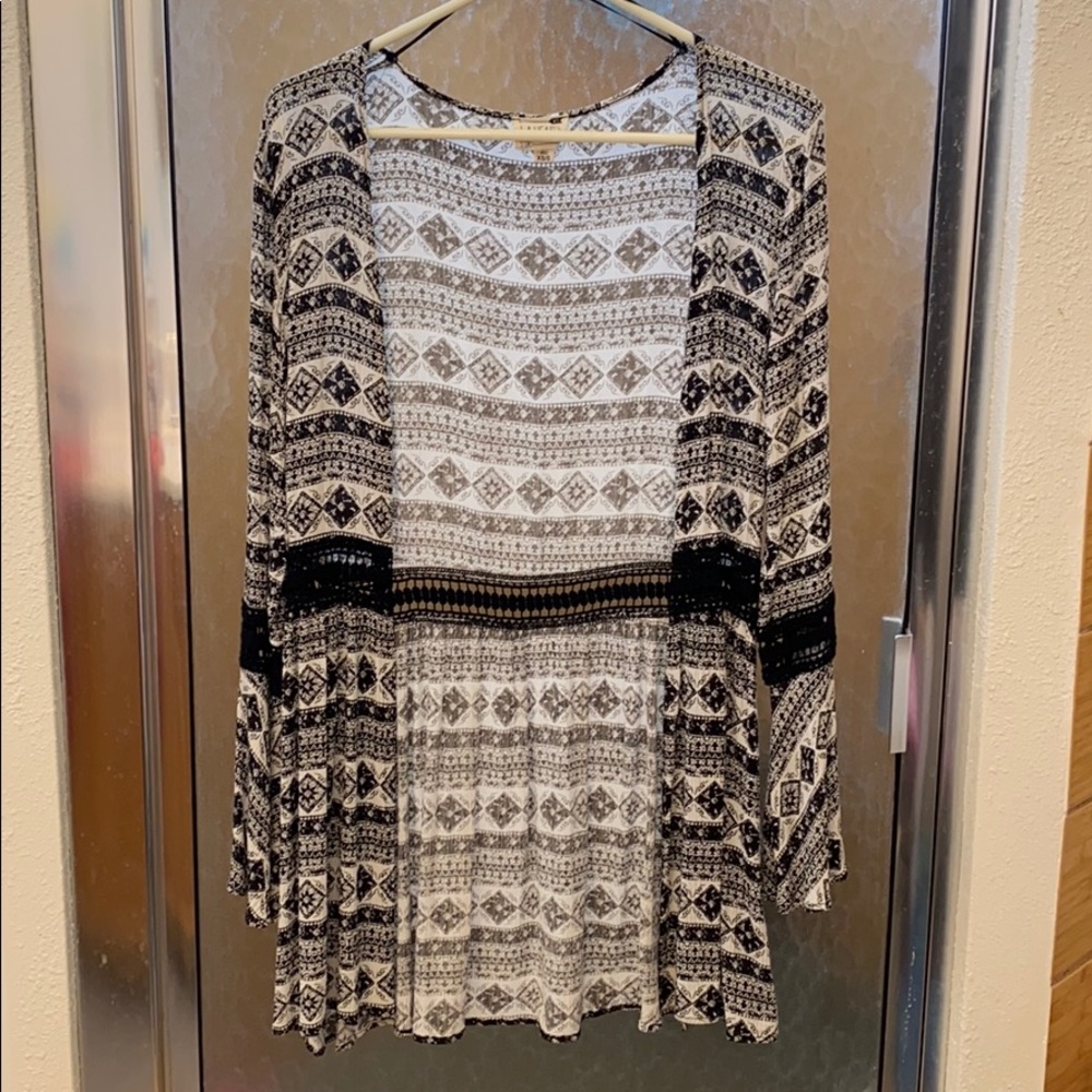 LA Hearts Kimono Overthrow